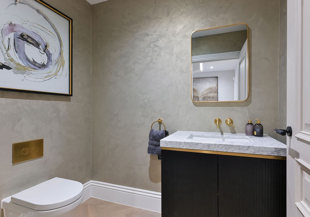 kings-gate-highgrove-clarence-bathroom-1