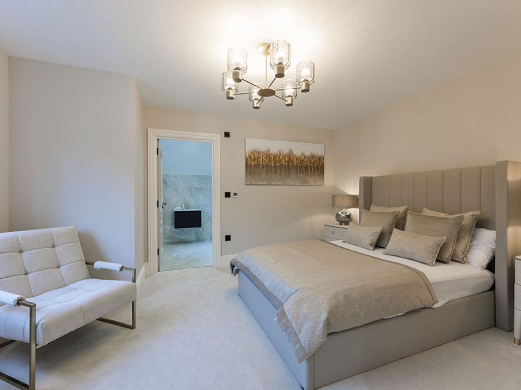 kings-gate-highgrove-clarence-bedroom-2