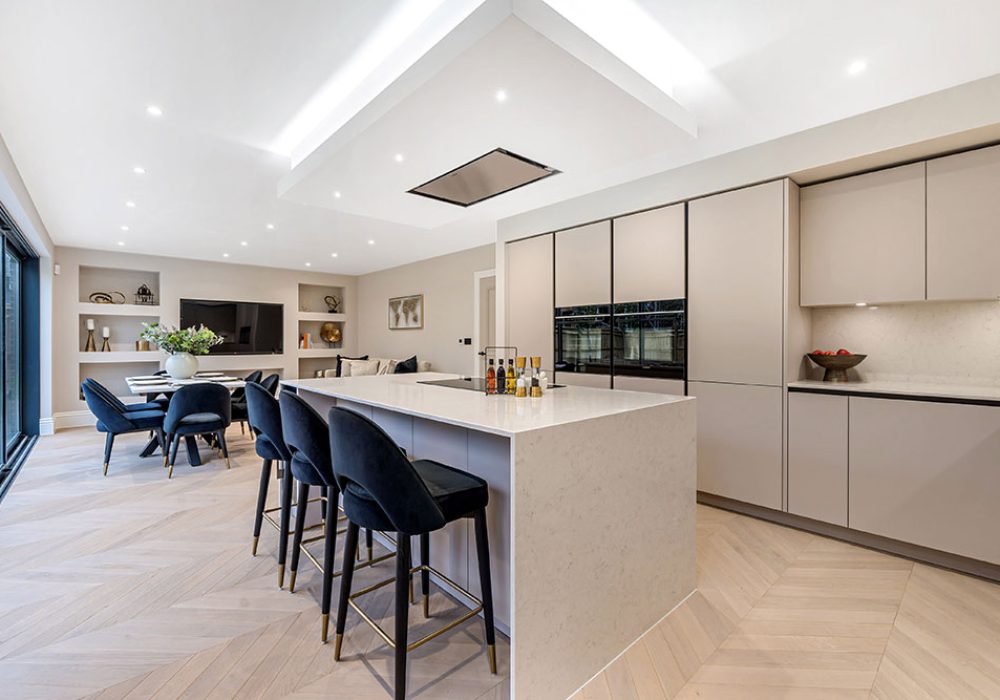 kings-gate-highgrove-clarence-kitchen